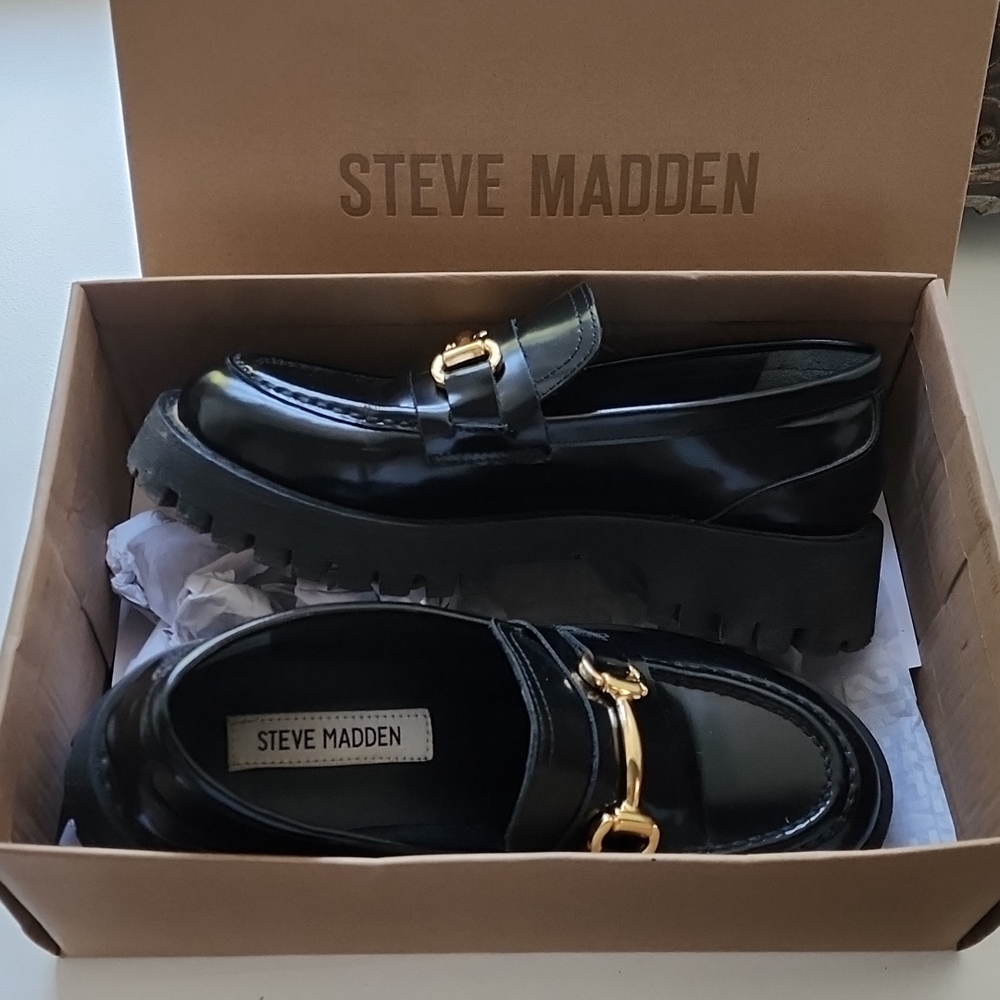 Stevemadden black leather platform loafers sz 7